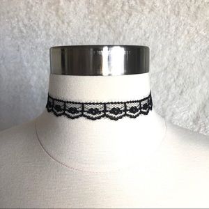 NWOT Black Floral Lace Choker Necklace